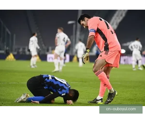 王濛观战国米尤文获赠6号球衣